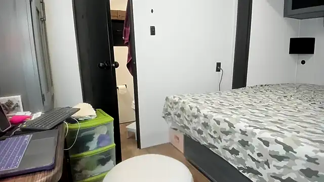 Persiasparadise online show from 3, 12, 2025