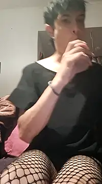 Snapshot of LYZBORNHD chatting on 27, 2, 2025 LYZBORNHD online show from 27, 2, 2025