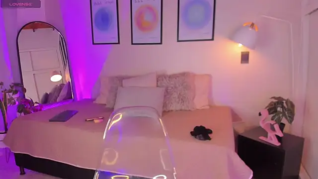 Arianabromw online show from 13, 4, 2026