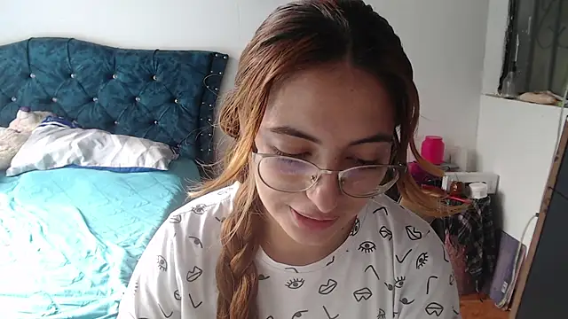 Snapshot of Kate_lorens9 chatting on 22, 7, 2026 Kate lorens9 online show from 22, 7, 2026