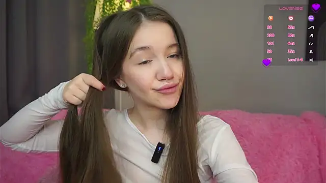 AmiLewis online show from 12, 3, 2025