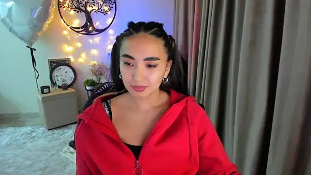 worldofkim online show from 15, 4, 2026