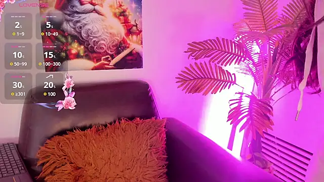 Miia Thompsonn online show from 29, 12, 2024