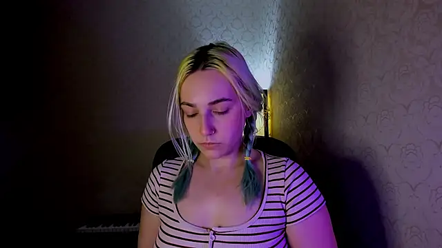 Snapshot of coraline_meow chatting on 5, 12, 2024 coraline meow online show from 5, 12, 2024