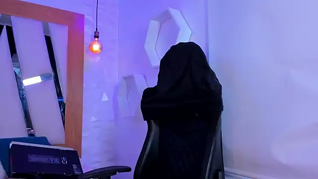 ary cooper  online show from 24, 11, 2025