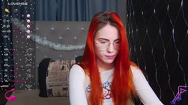 Snapshot of EmilyKents chatting on 24, 12, 2024 EmilyKents online show from 24, 12, 2024