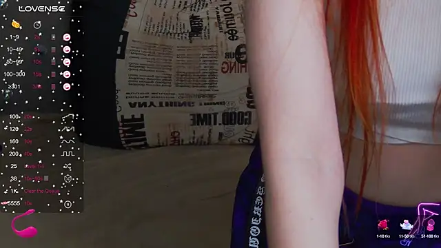 Snapshot of EmilyKents chatting on 31, 12, 2024 EmilyKents online show from 31, 12, 2024