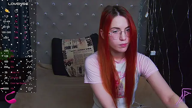Snapshot of EmilyKents chatting on 10, 1, 2025 EmilyKents online show from 10, 1, 2025