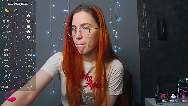 Snapshot of EmilyKents chatting on 16, 1, 2025 EmilyKents online show from 16, 1, 2025
