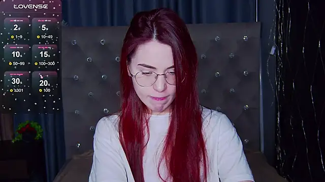 Snapshot of EmilyKents chatting on 23, 2, 2025 EmilyKents online show from 23, 2, 2025