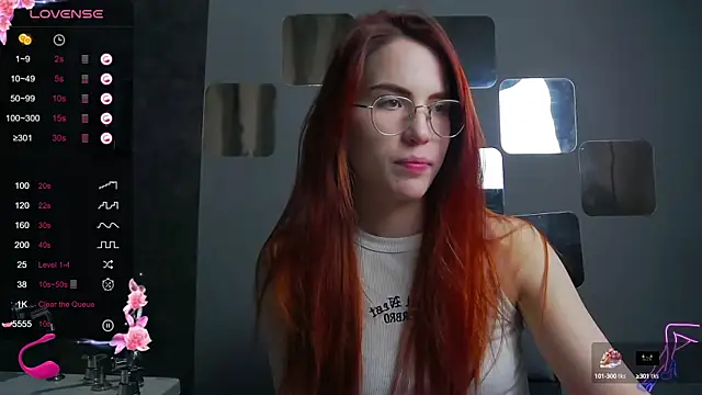 Snapshot of EmilyKents chatting on 10, 3, 2025 EmilyKents online show from 10, 3, 2025