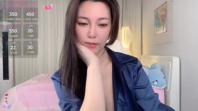 Snapshot of Ada-xixi chatting on 17, 12, 2024 Ada-xixi online show from 17, 12, 2024