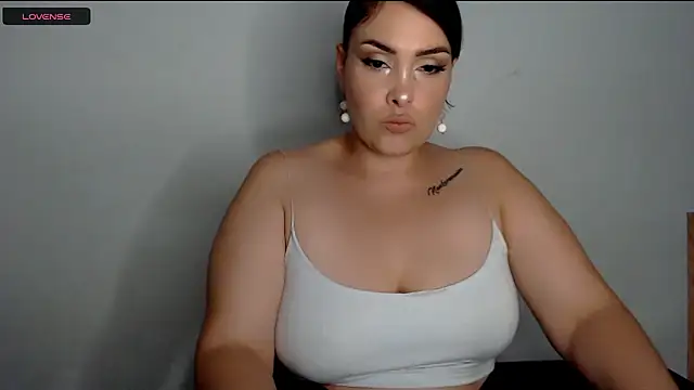 Snapshot of Miss_Agatha chatting on 11, 12, 2024 Miss Agatha online show from 11, 12, 2024