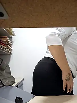 Snapshot of Miss_Agatha chatting on 24, 12, 2024 Miss Agatha online show from 24, 12, 2024