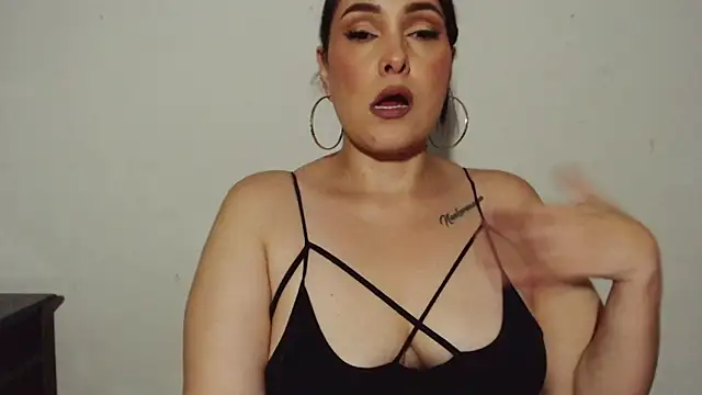 Snapshot of Miss_Agatha chatting on 15, 10, 2025 Miss Agatha online show from 15, 10, 2025