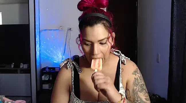 CarolinaRincon online show from 8, 2, 2025