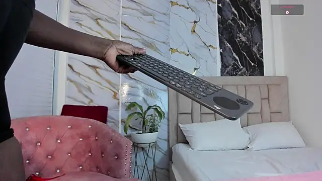 scarlet darling26 online show from 4, 3, 2026