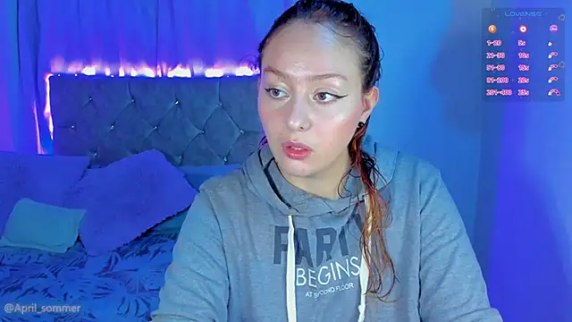 Snapshot of April_sommer1 chatting on 20, 11, 2025 April sommer1 online show from 20, 11, 2025