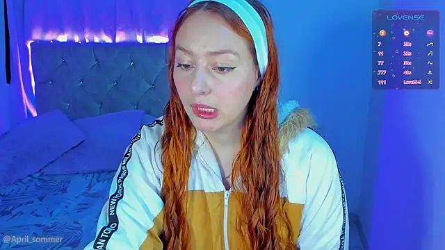 Snapshot of April_sommer1 chatting on 22, 11, 2025 April sommer1 online show from 22, 11, 2025