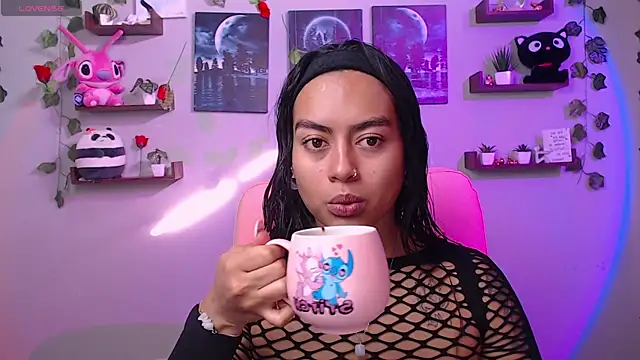 macey elliot  online show from 11, 3, 2025