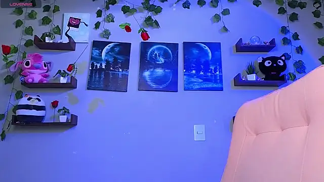 macey elliot  online show from 22, 3, 2025