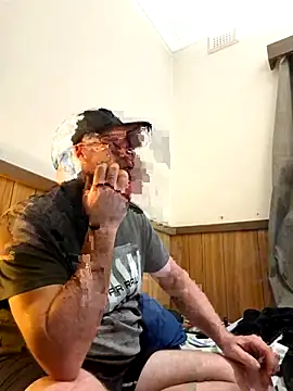 Scoobeysnacks online show from 17, 4, 2026