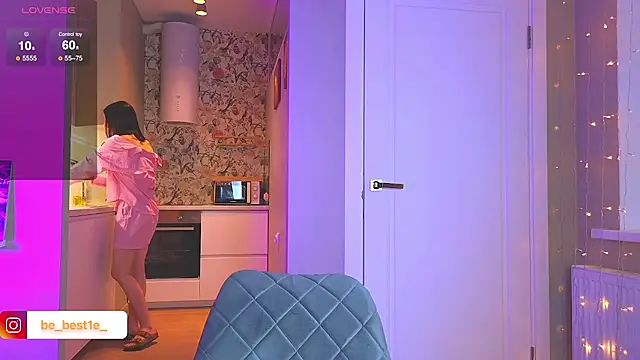 Snapshot of Vostok-6 chatting on 9, 1, 2025 Vostok-6 online show from 9, 1, 2025