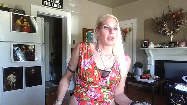 Glamazonx online show from 31, 10, 2025