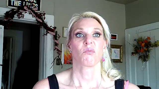 Glamazonx online show from 29, 11, 2025