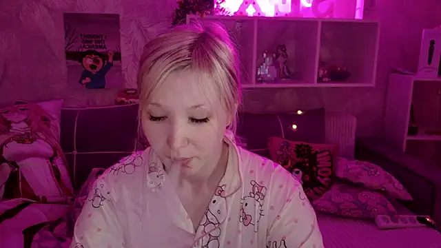 MeowkaKitty online show from 7, 4, 2026