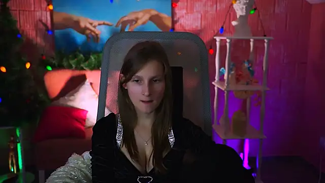 EllaHorton online show from 3, 1, 2025