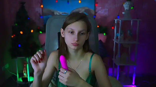 EllaHorton online show from 7, 1, 2025