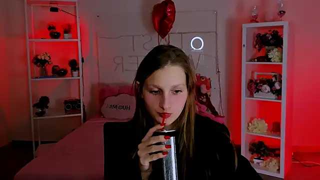 EllaHorton online show from 27, 2, 2025