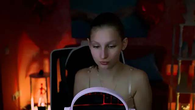 EllaHorton online show from 22, 3, 2025