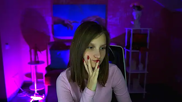 EllaHorton online show from 11, 10, 2025