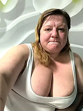 Snapshot of jusichka chatting on 3, 4, 2026 jusichka online show from 3, 4, 2026