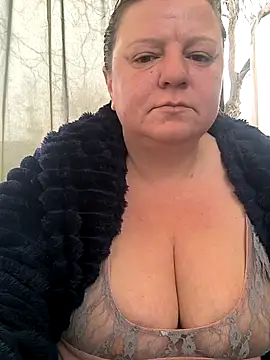 Snapshot of jusichka chatting on 12, 4, 2026 jusichka online show from 12, 4, 2026