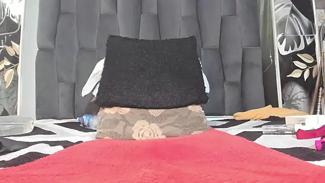 hot milkbitch online show from 22, 9, 2025