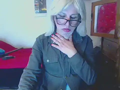 LorenJade online show from 15, 12, 2024