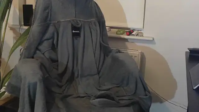 Snapshot of samson2012 chatting on 2, 12, 2025 samson2012 online show from 2, 12, 2025