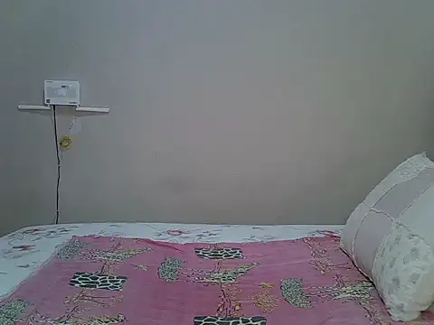 Snapshot of Cariepink chatting on 1, 7, 2026 Cariepink online show from 1, 7, 2026