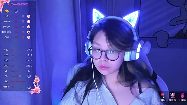 Snapshot of maydaykimmy chatting on 9, 2, 2025 maydaykimmy online show from 9, 2, 2025