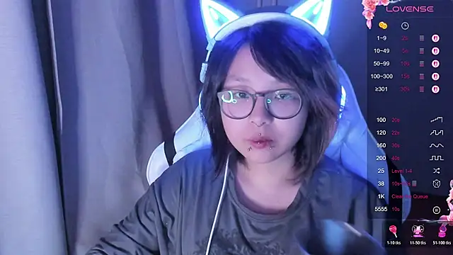 Snapshot of maydaykimmy chatting on 19, 10, 2025 maydaykimmy online show from 19, 10, 2025