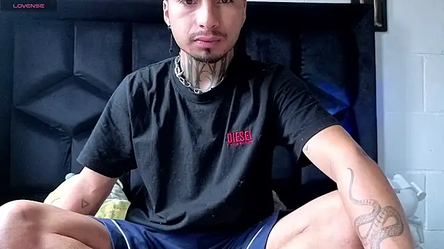 JuanCamiilo 66 online show from 15, 4, 2026