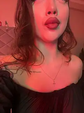 Snapshot of BamBam_XO chatting on 4, 1, 2025 BamBam XO online show from 4, 1, 2025