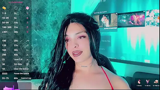 Emmaa Saenz  online show from 13, 12, 2025