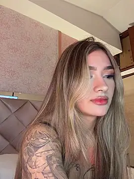 Snapshot of Arianavillada chatting on 19, 4, 2026 Arianavillada online show from 19, 4, 2026