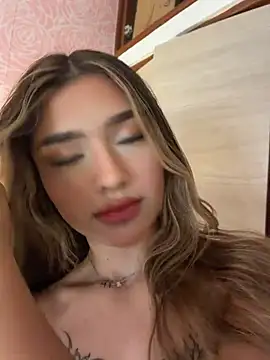 Snapshot of Arianavillada chatting on 17, 5, 2026 Arianavillada online show from 17, 5, 2026