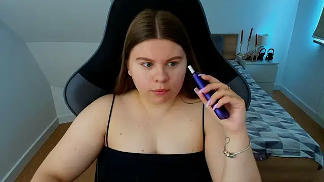 Snapshot of AbbyPleasure chatting on 24, 6, 2026 AbbyPleasure online show from 24, 6, 2026