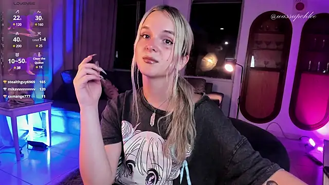 misschloe   online show from 28, 1, 2025